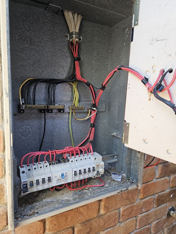 Solar Switchboard Upgrade for Battery & Ducted Air Con in Chelmer