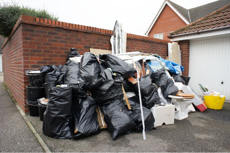 Furniture Removal Experts in Banbury for Local Clearance