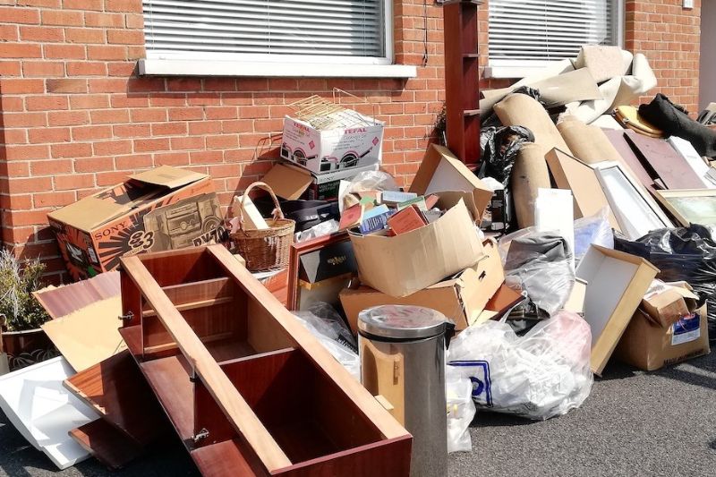 Garage Clearance Watford: Expert Solutions for Clearouts